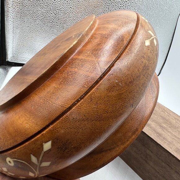 Vintage Hand Turned Wooden Bowl With Bone Inlay 4" H x 8” Diameter India - Picture 7 of 10